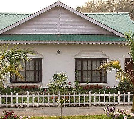 United-21 Grassland Hotel Bagori Exterior foto