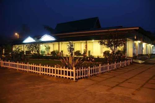 United-21 Grassland Hotel Bagori Exterior foto